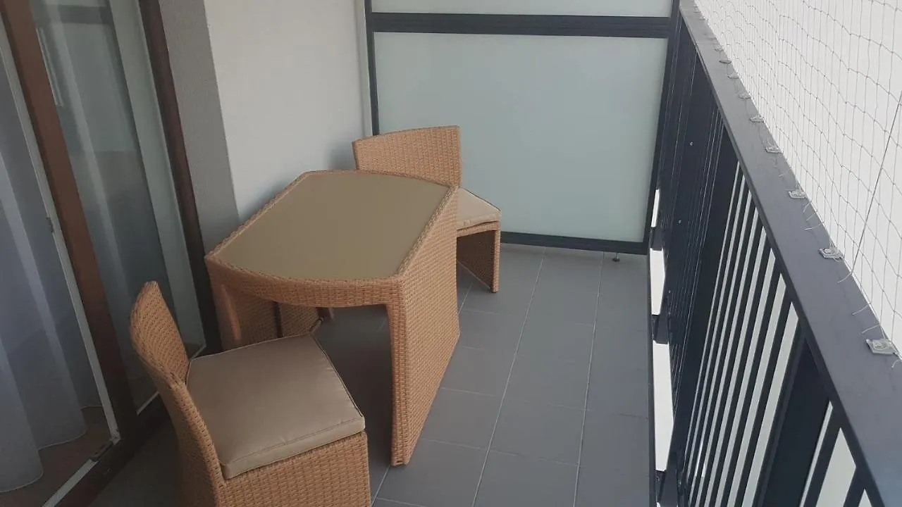 Apartament W Warszawie Dedykowany Parking Podziemny W Cenie, Wifi, Ac, Blisko Centrum New Apartment In Warsaw Finished To A High Specification Fitted Out To A High Standard On The 7Th Floor, Wifi, Underground Parking Price Included Polonya